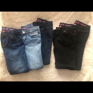 Children’s place bundle jeans